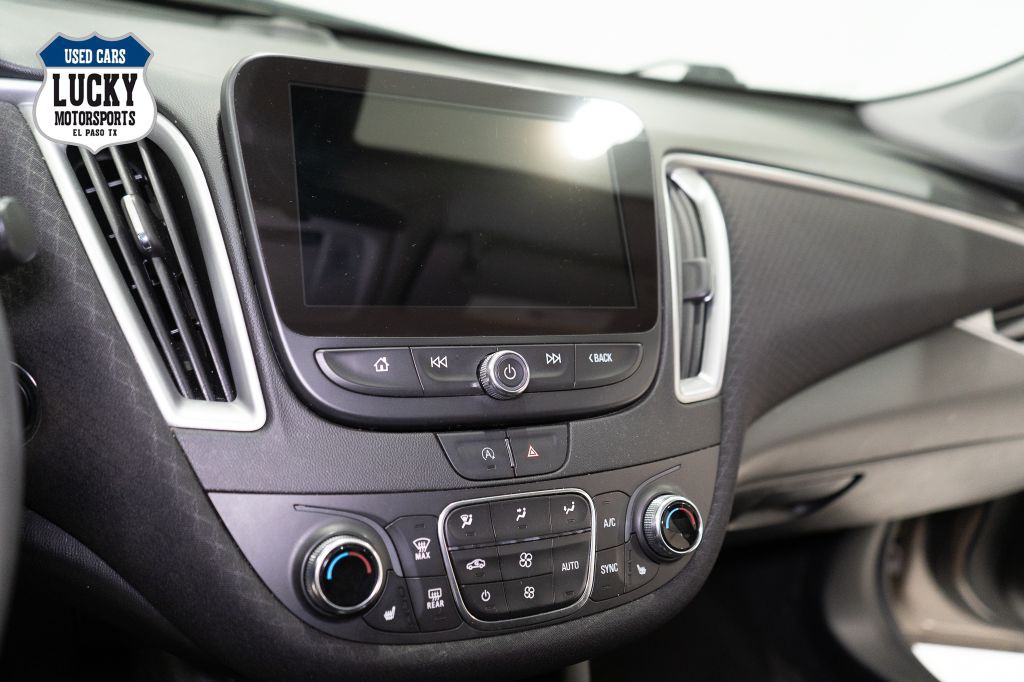 2022 Chevrolet Malibu Image 17