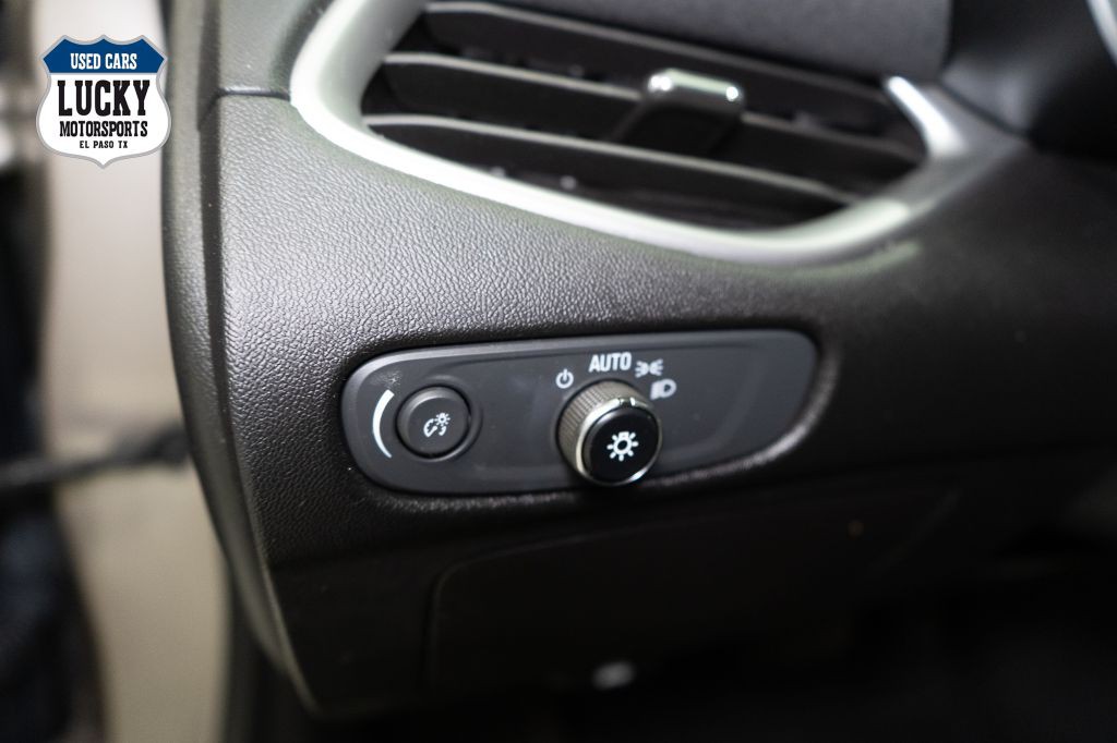 2022 Chevrolet Malibu Image 22