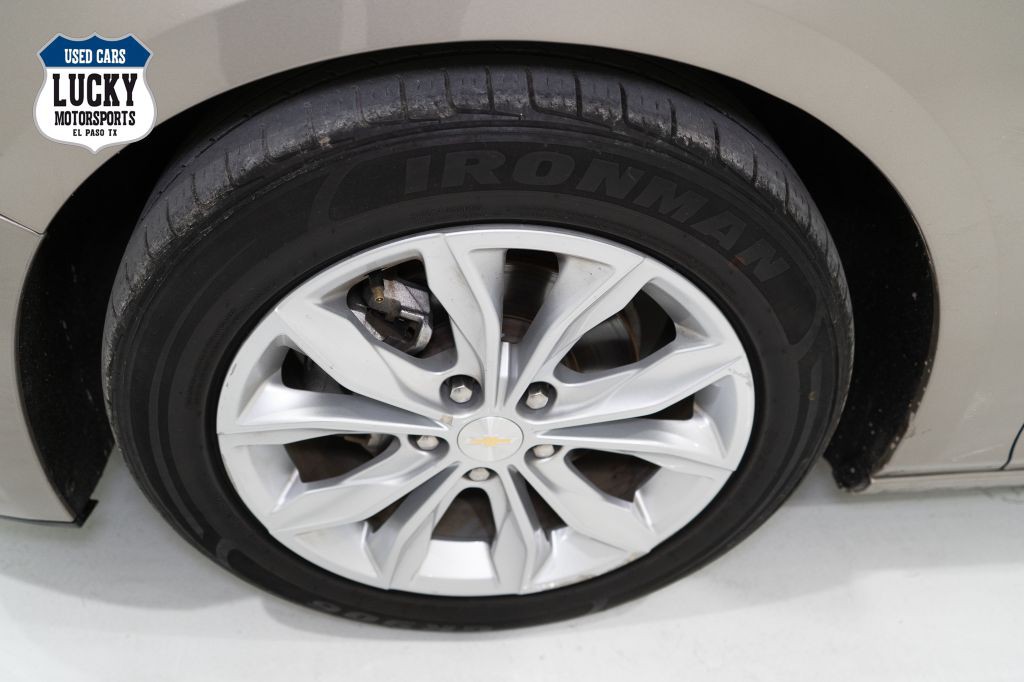 2022 Chevrolet Malibu Image 35