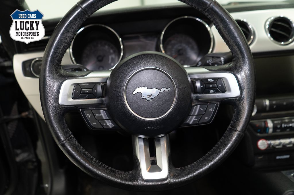 2017 Ford Mustang Image 25