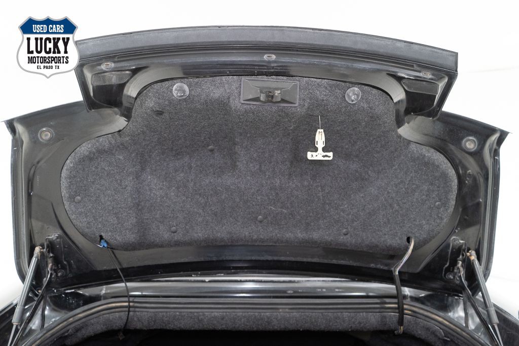 2017 Ford Mustang Image 30