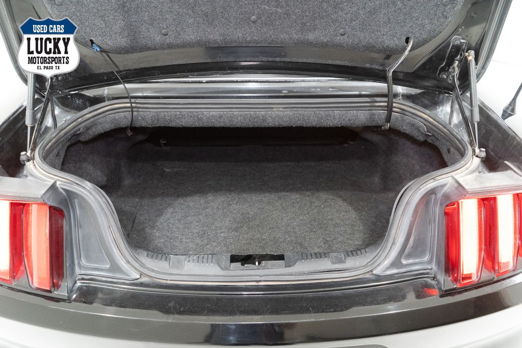 2017 Ford Mustang Image 31