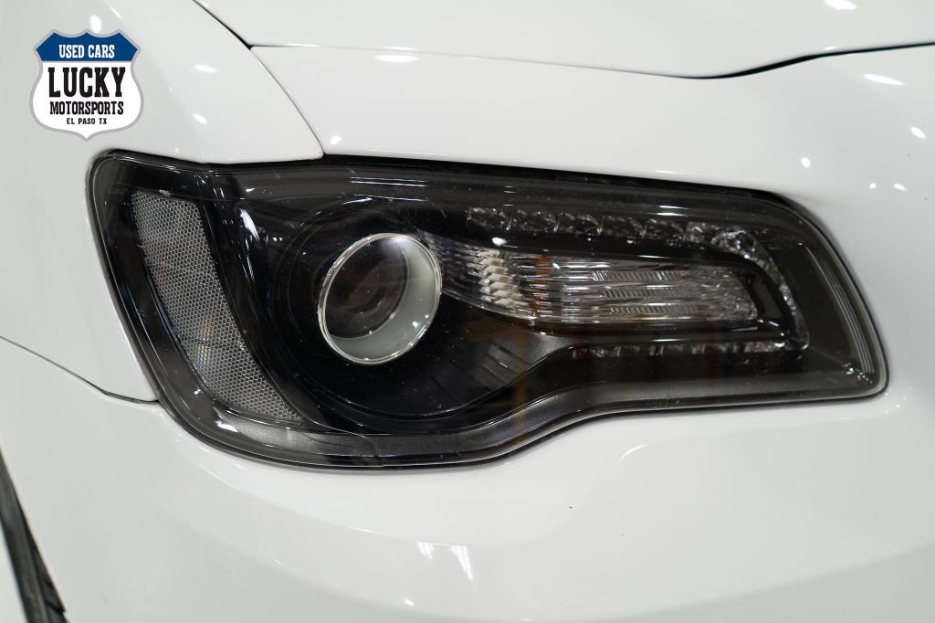 2021 Chrysler 300 Image 40