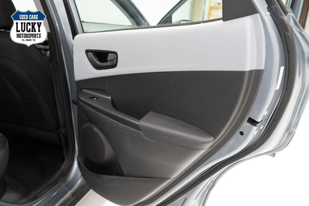 2021 Hyundai Kona Image 14