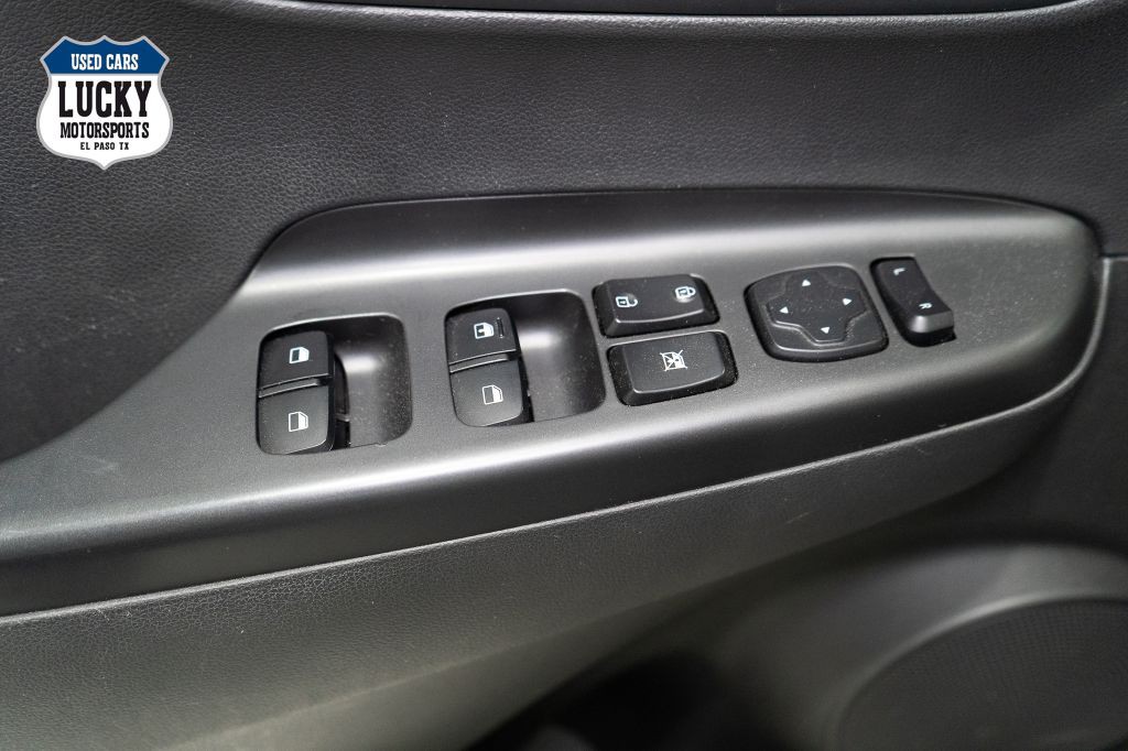 2021 Hyundai Kona Image 32