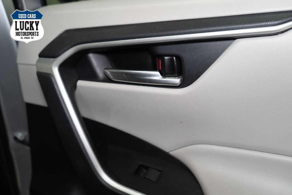 2021 Toyota Rav4 Image 14