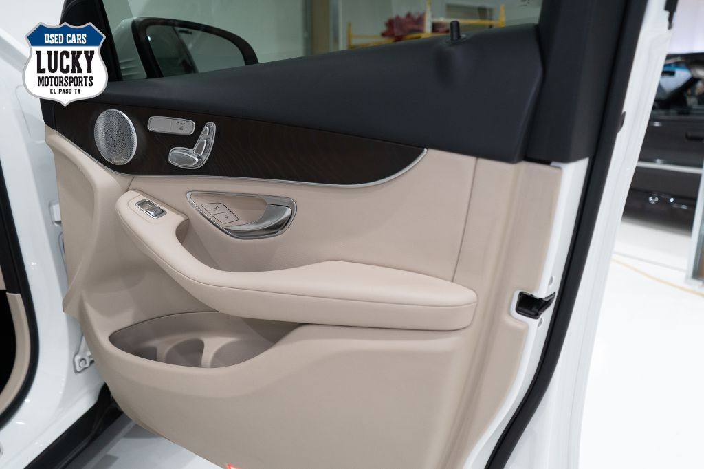 2019 Mercedes-Benz GLC-Class Image 13