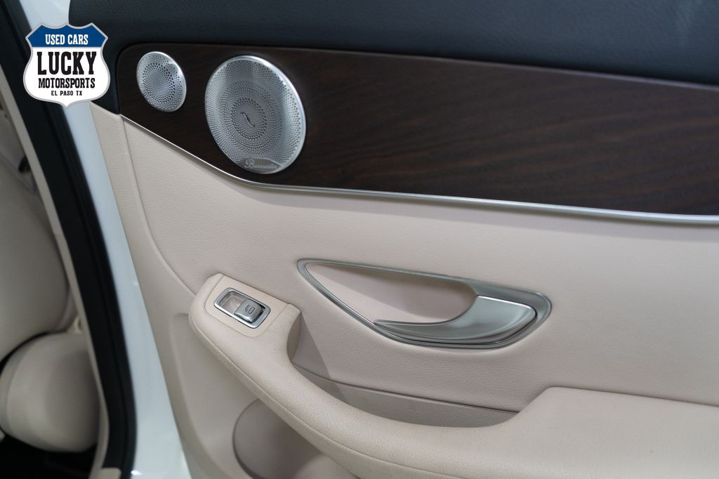 2019 Mercedes-Benz GLC-Class Image 14