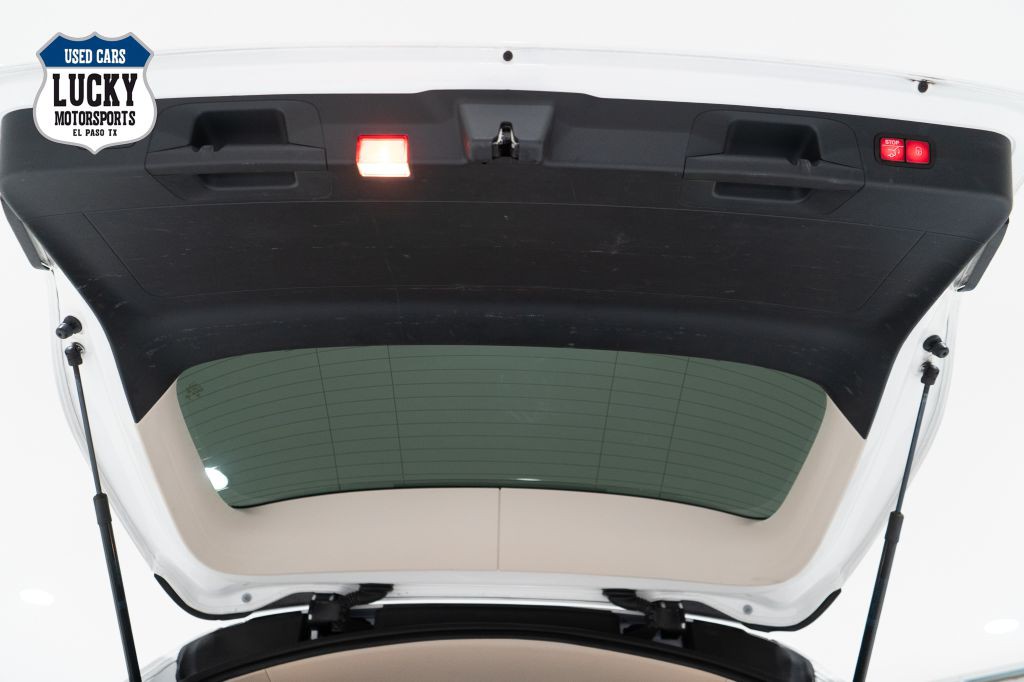 2019 Mercedes-Benz GLC-Class Image 17