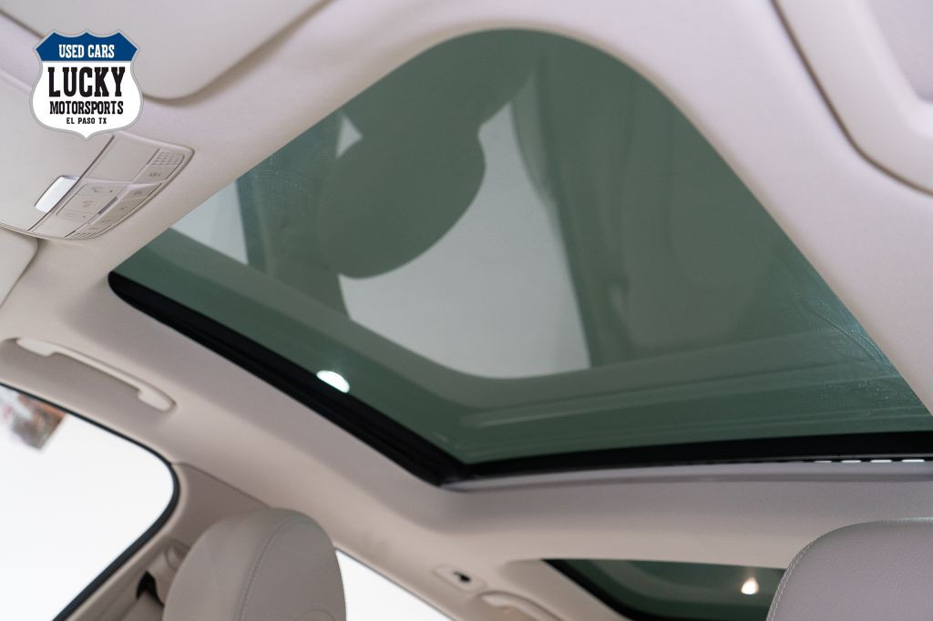 2019 Mercedes-Benz GLC-Class Image 22