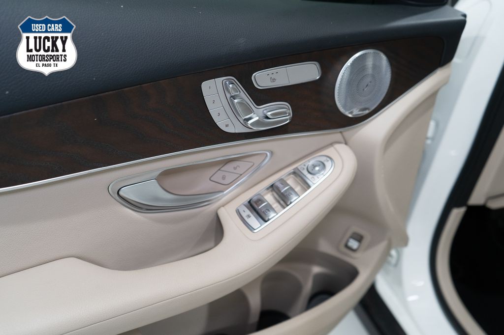 2019 Mercedes-Benz GLC-Class Image 31