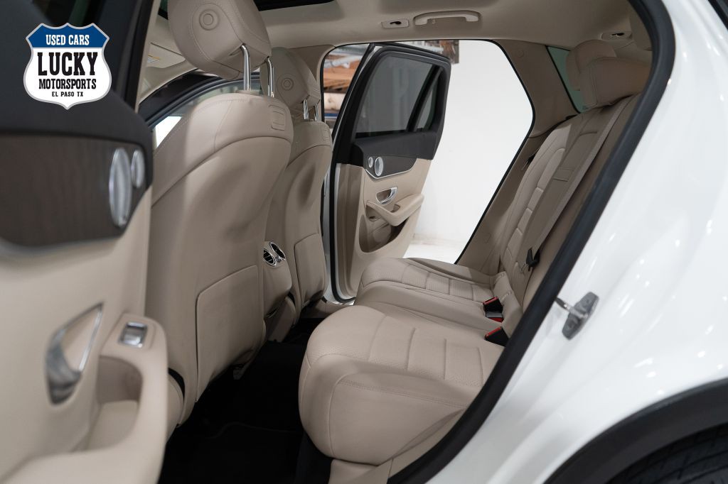 2019 Mercedes-Benz GLC-Class Image 32