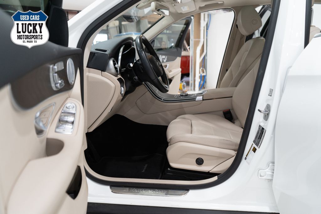 2019 Mercedes-Benz GLC-Class Image 33