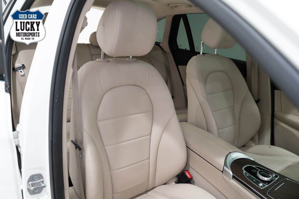 2019 Mercedes-Benz GLC-Class Image 36