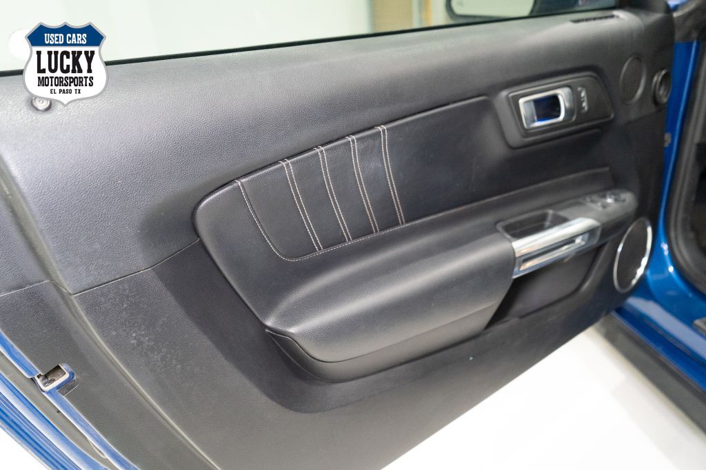 2018 Ford Mustang Image 24