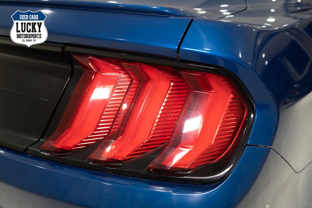 2018 Ford Mustang Image 34