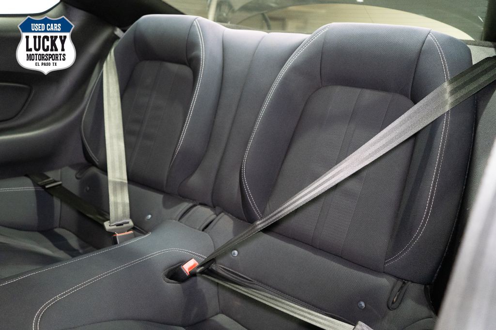 2019 Ford Mustang Image 24