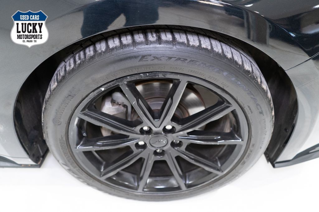 2019 Ford Mustang Image 35