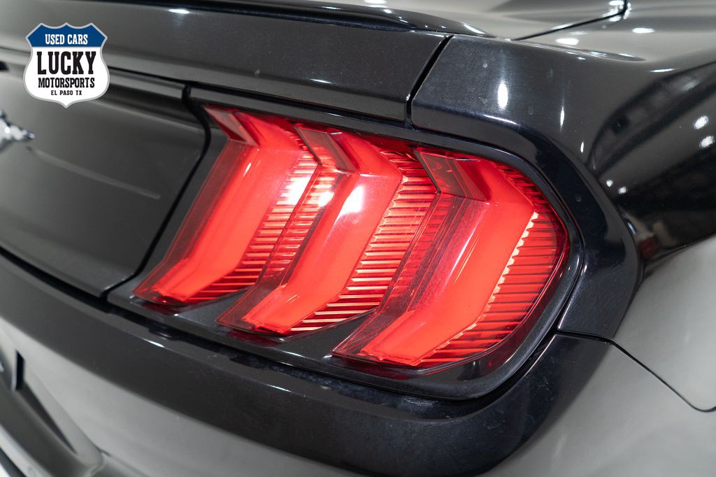 2019 Ford Mustang Image 37