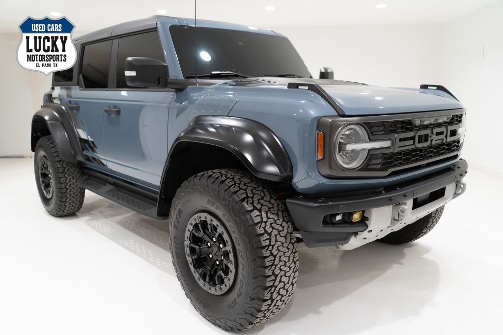2023 Ford Bronco Image 2