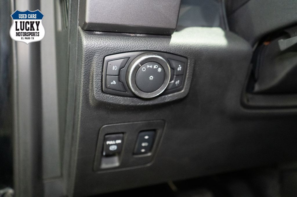 2016 Ford F-150 Image 32