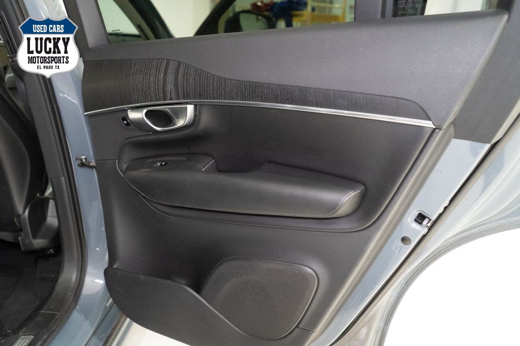 2020 Volvo XC90 Image 16