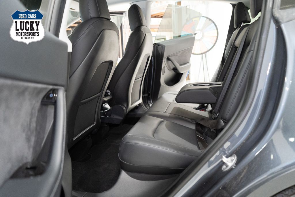 2021 Tesla Model Y Image 19