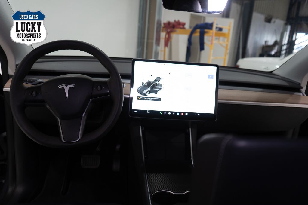 2021 Tesla Model Y Image 21