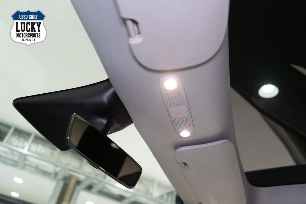 2021 Tesla Model Y Image 23