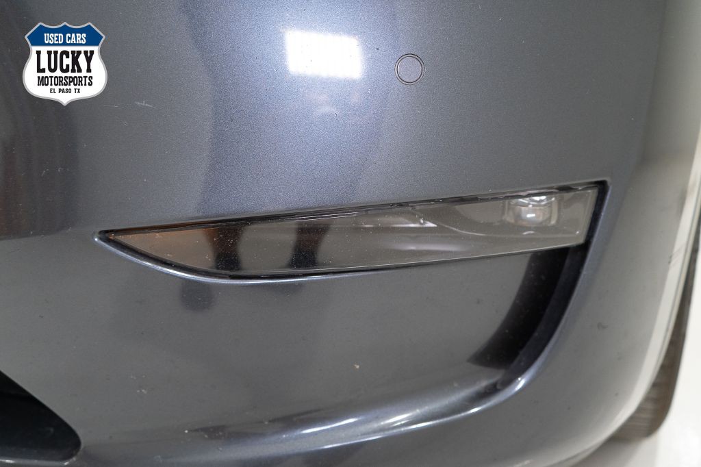 2021 Tesla Model Y Image 35