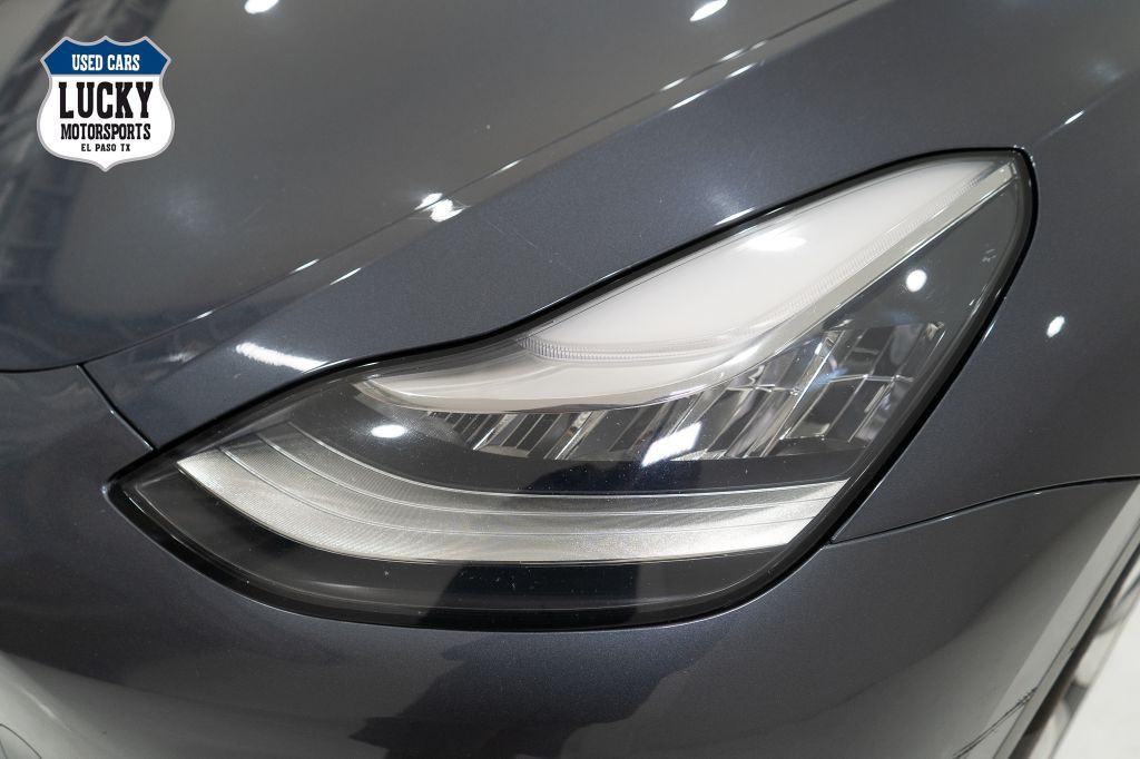 2021 Tesla Model Y Image 36