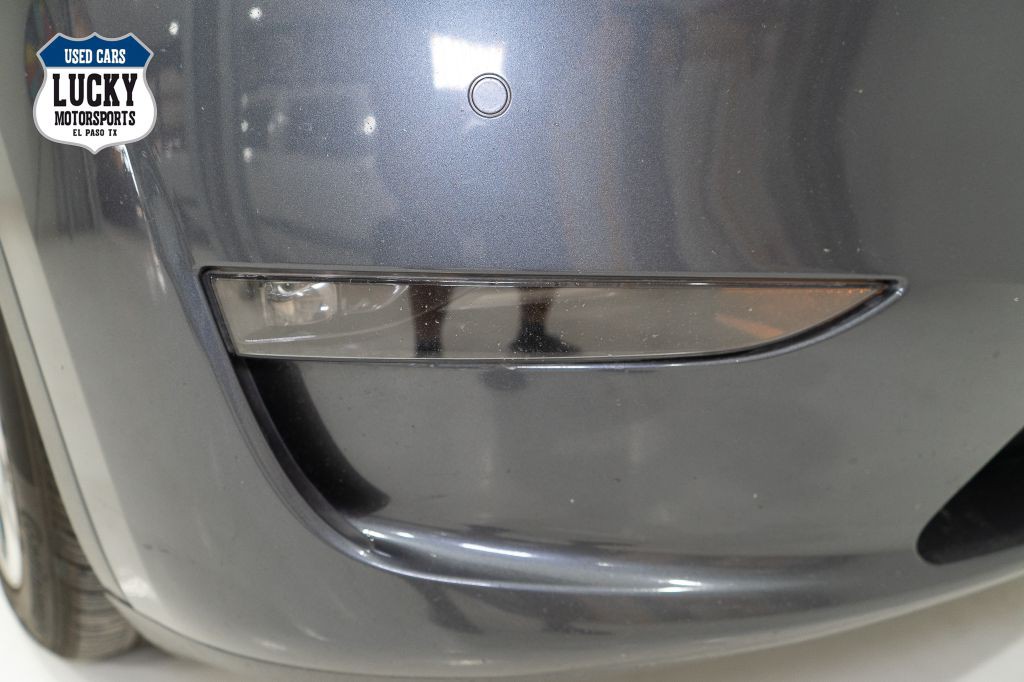 2021 Tesla Model Y Image 37