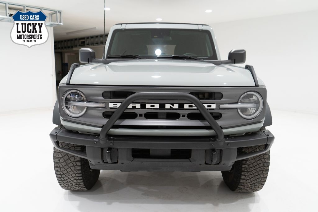 2022 Ford Bronco Image 3