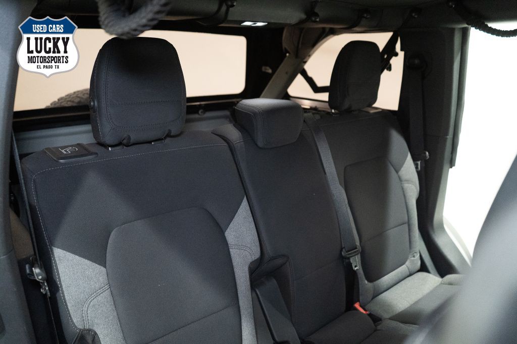 2022 Ford Bronco Image 12