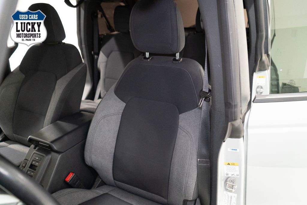 2022 Ford Bronco Image 22