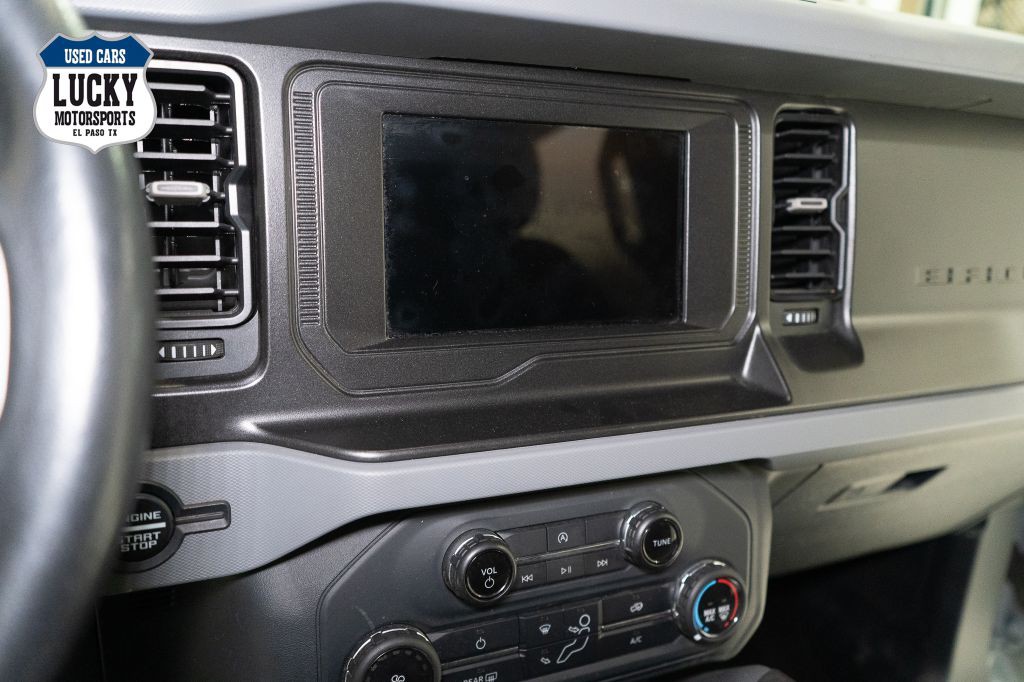 2022 Ford Bronco Image 26