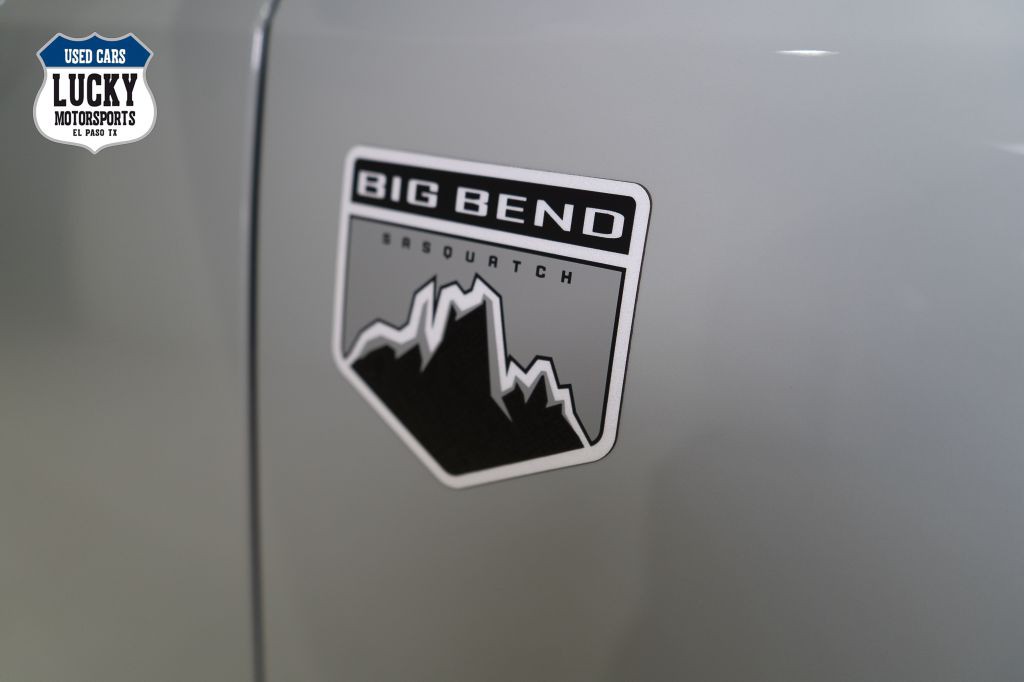 2022 Ford Bronco Image 38