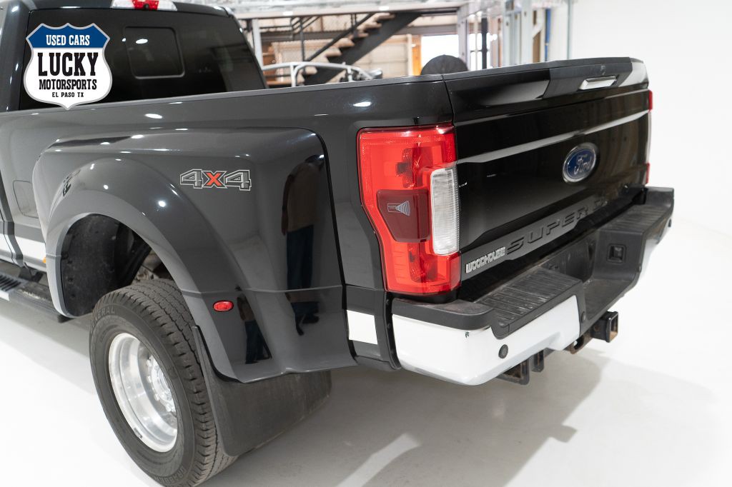 2017 Ford F-350 Image 6