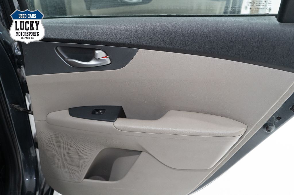2021 Kia Forte Image 13