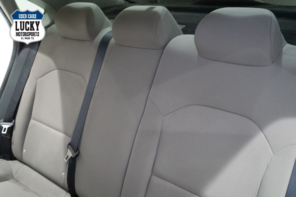 2021 Kia Forte Image 25