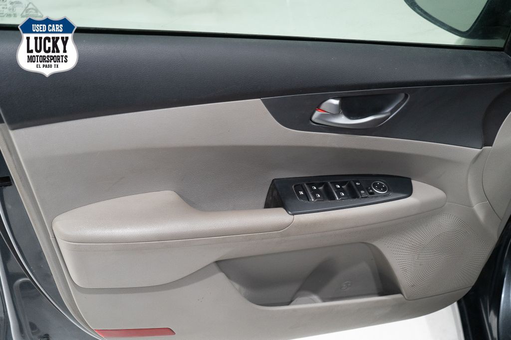 2021 Kia Forte Image 26