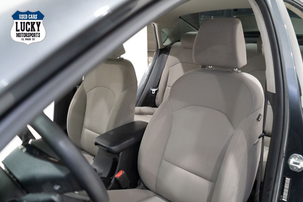 2021 Kia Forte Image 28