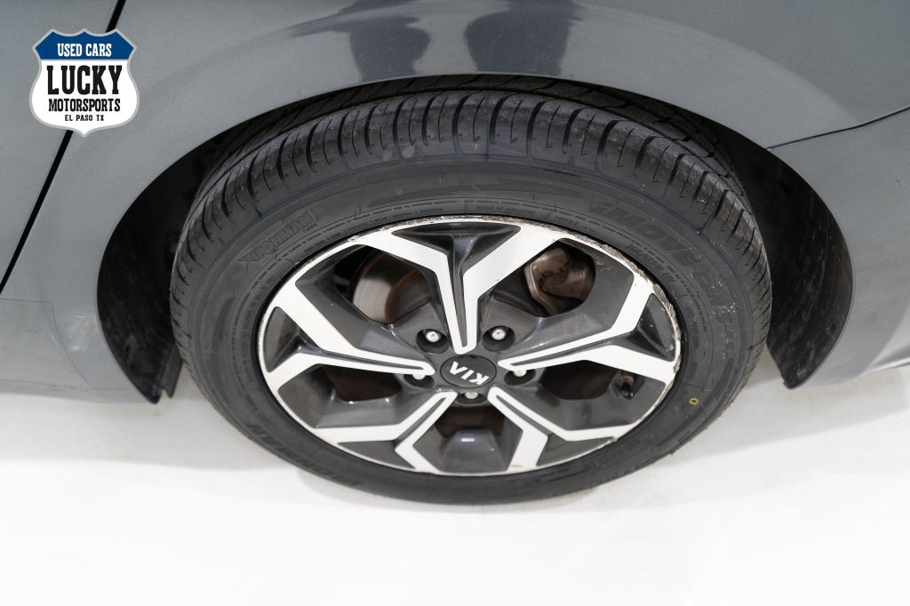 2021 Kia Forte Image 30