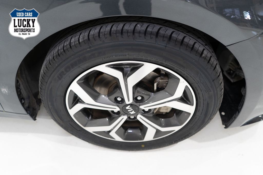 2021 Kia Forte Image 35