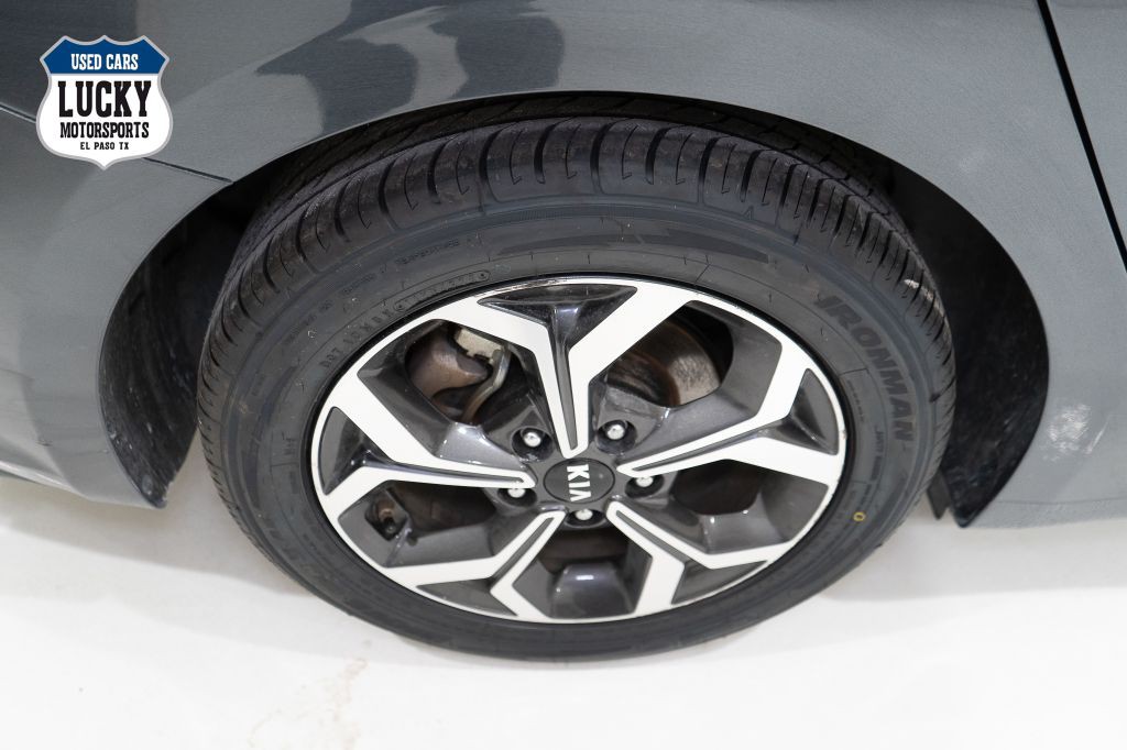 2021 Kia Forte Image 36