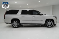 Image for 2019 Cadillac Escalade Luxury ID: 7304359