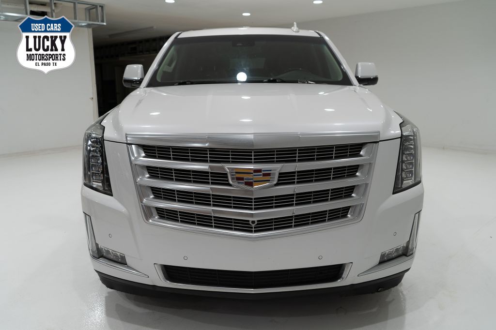 2019 Cadillac Escalade Image 3