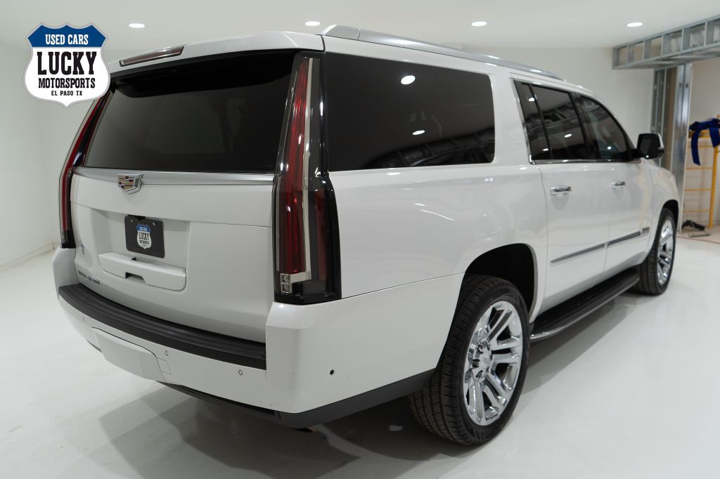 2019 Cadillac Escalade Image 8
