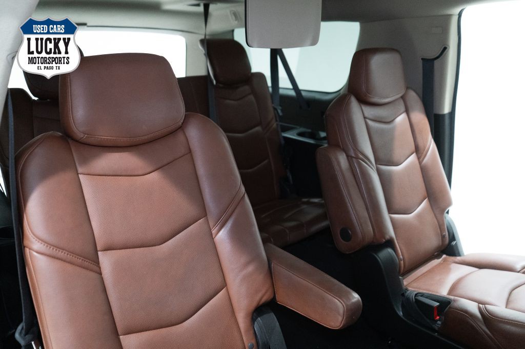 2019 Cadillac Escalade Image 10