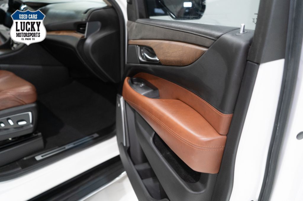 2019 Cadillac Escalade Image 14